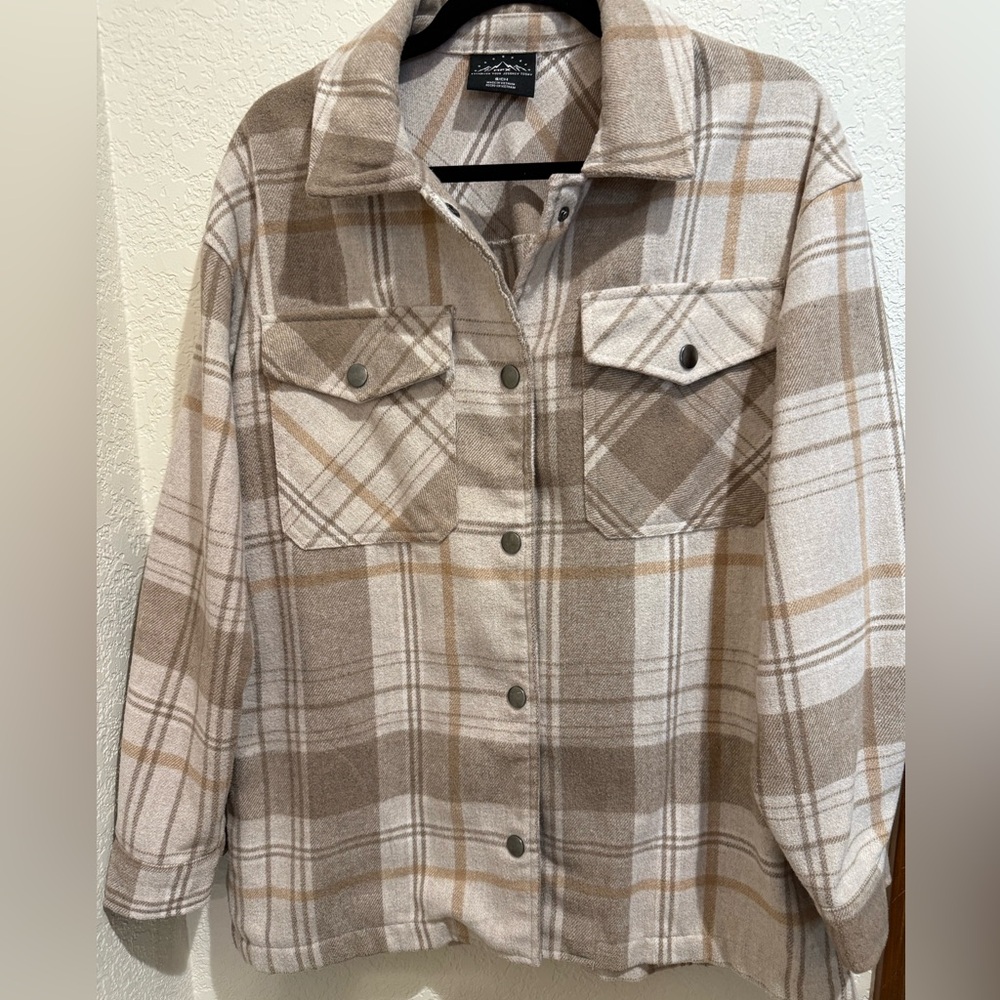 Oversized Women’s Shacket Sz S